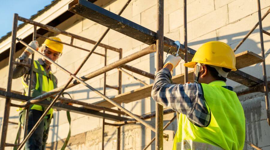 Professional gutter cleaning in Thompsontown, PA